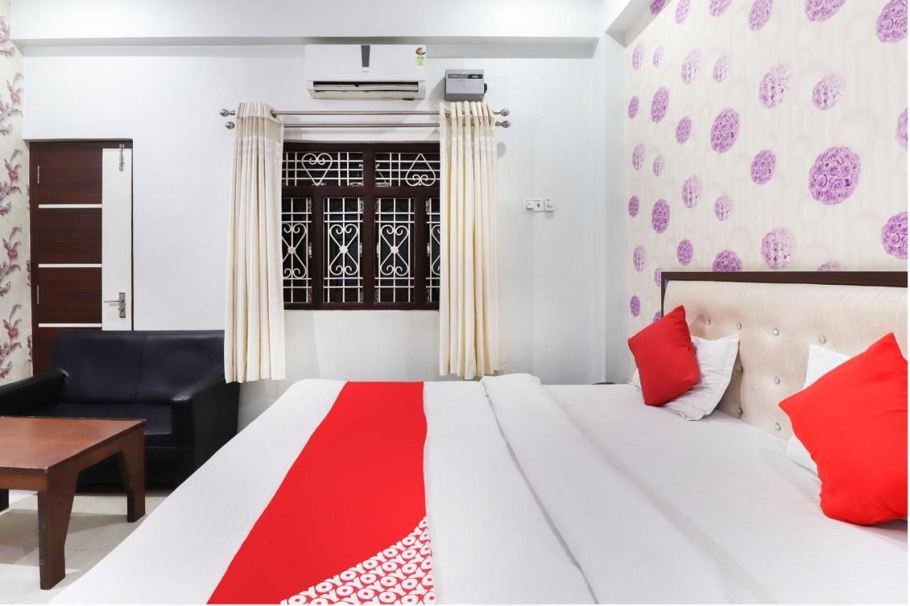 Oyo 70489 Hotel Tajvar Siwān Esterno foto